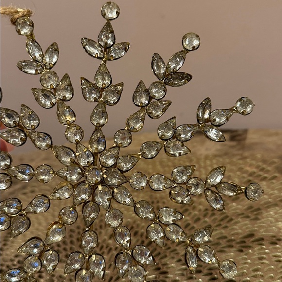 Pottery Barn Large Crystal Snowflake Ornaments, Set/3 - Picture 10 of 13